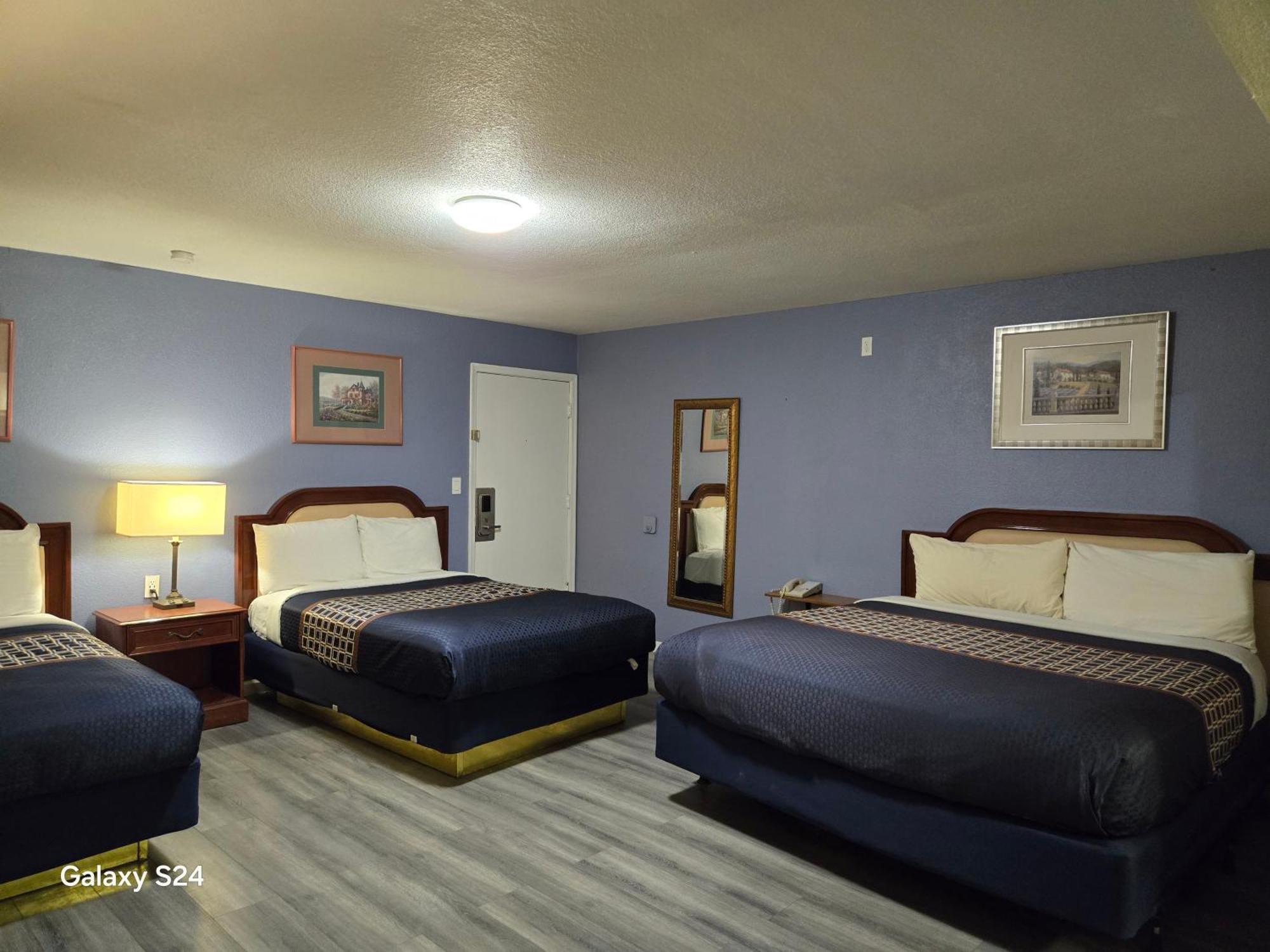 Rodeway Inn & Suites Blythe I-10 Exterior foto
